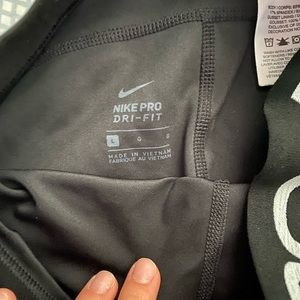 under armour tee and nike pros